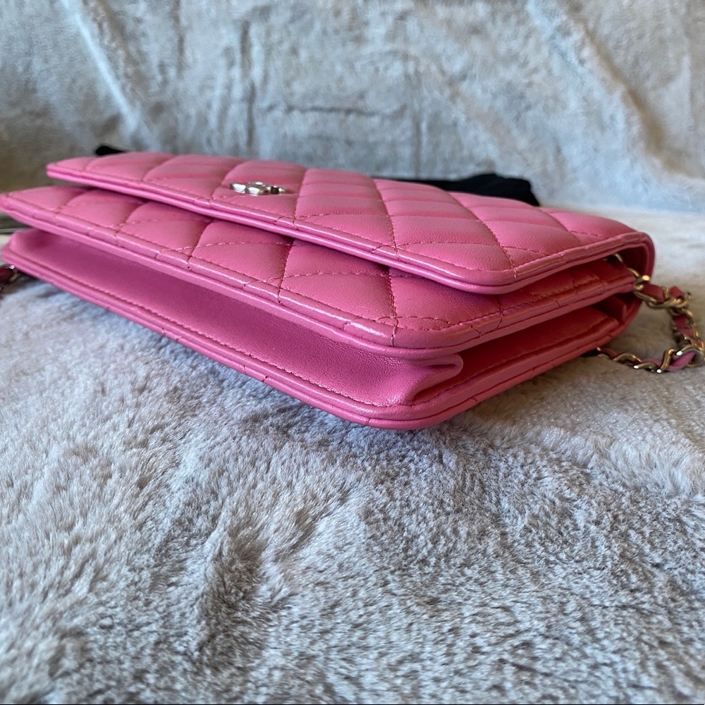 SOLD CHANEL Lambskin Quilted Wallet on Chain WOC Pink with glittered CC log - Picture 6 of 13